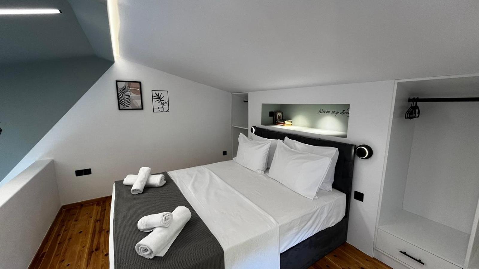 Armonia Seaside Lofts Apartment Marónia Bagian luar foto