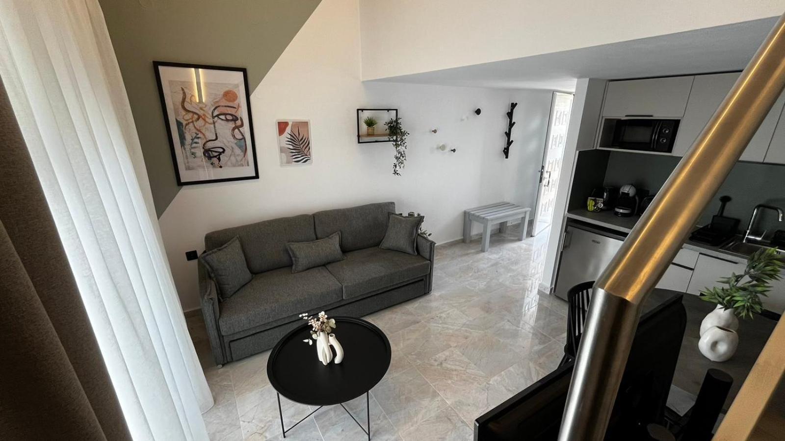 Armonia Seaside Lofts Apartment Marónia Bagian luar foto